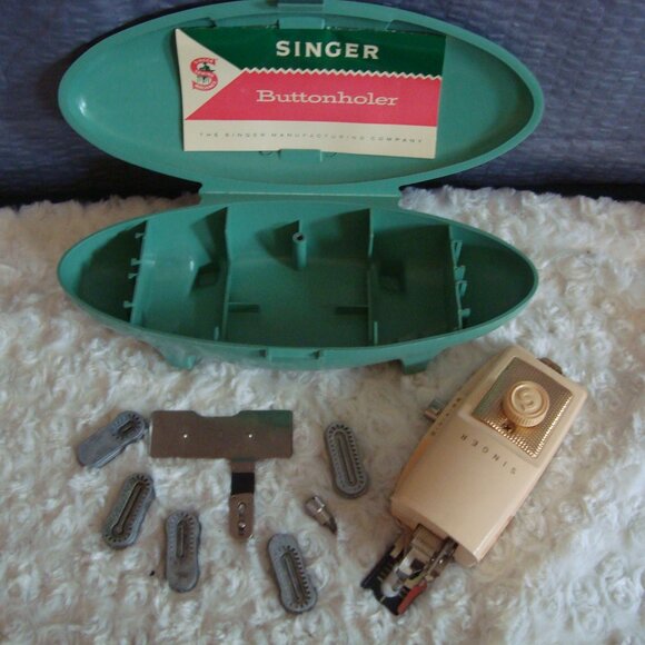 Vintage Singer Buttonholer Attachment with Case and Manual - Picture 2 of 7